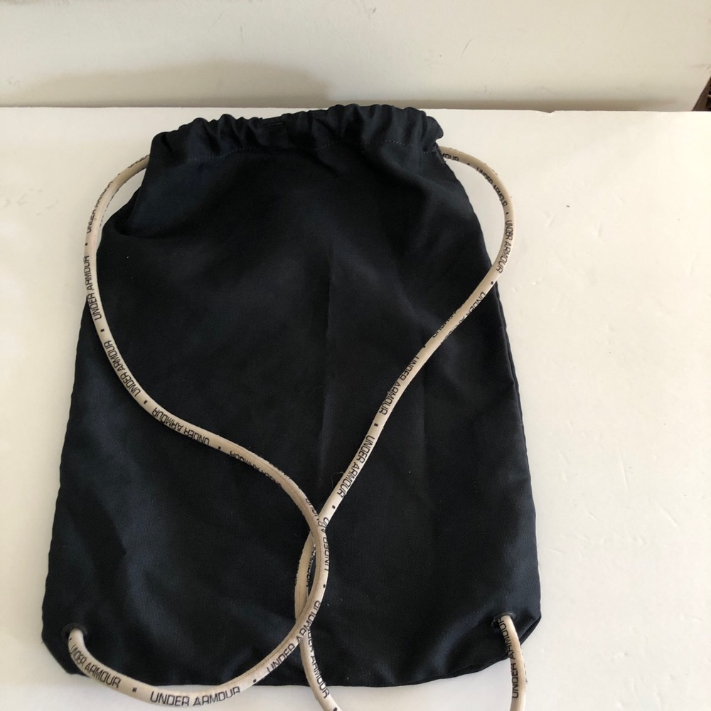 Under Armour Drawstring Lightweight Football Back… - image 4